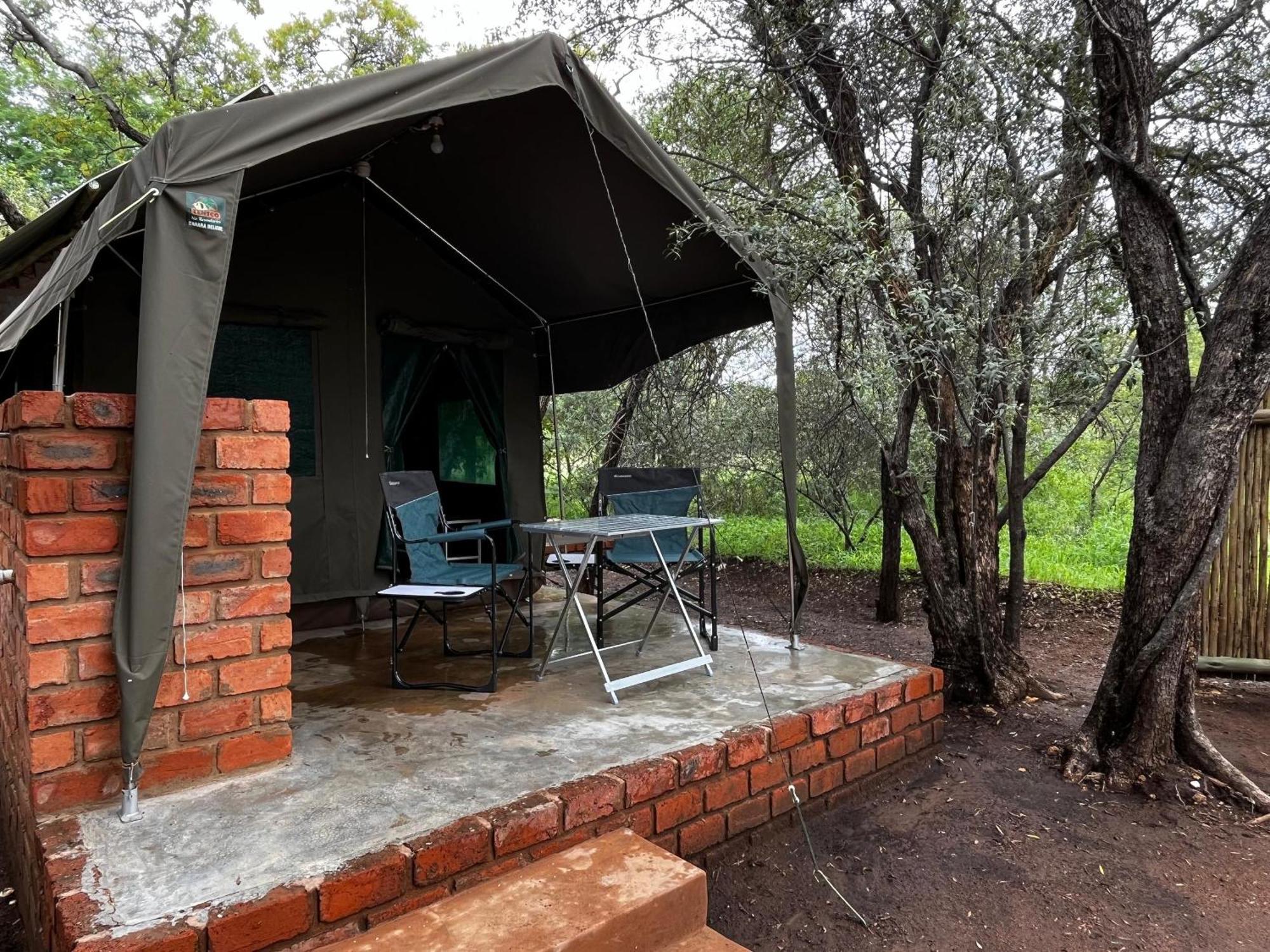 Olienhoff Guesthouse And Rest Camp Otavi Eksteriør bilde