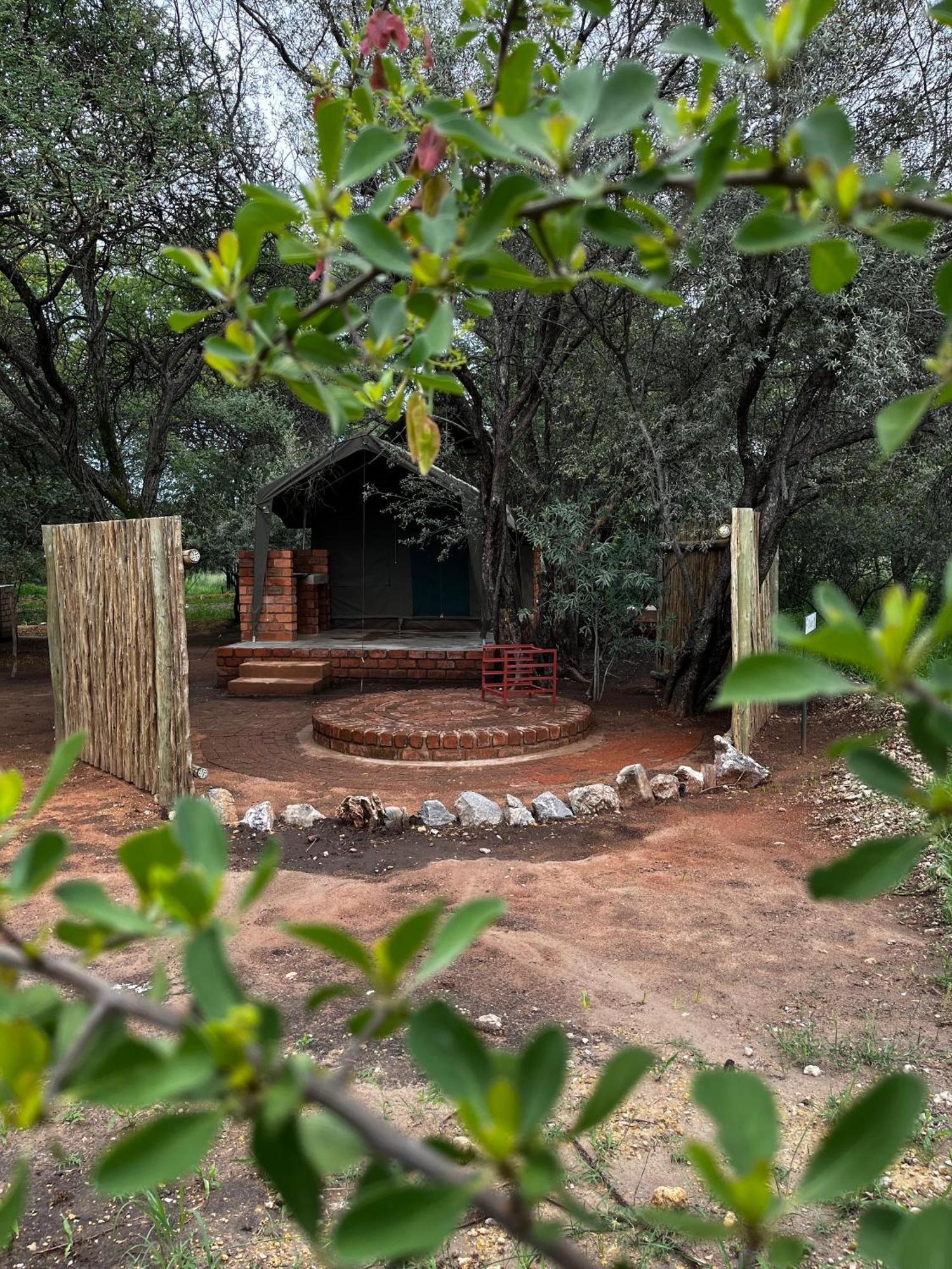 Olienhoff Guesthouse And Rest Camp Otavi Eksteriør bilde