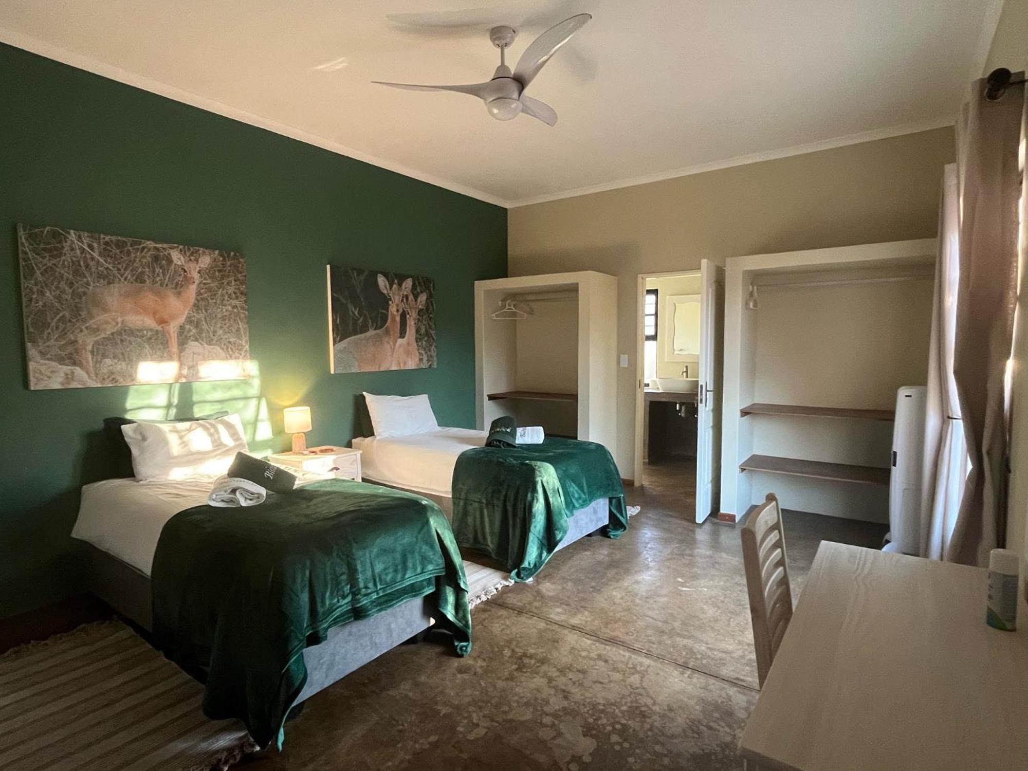 Olienhoff Guesthouse And Rest Camp Otavi Eksteriør bilde